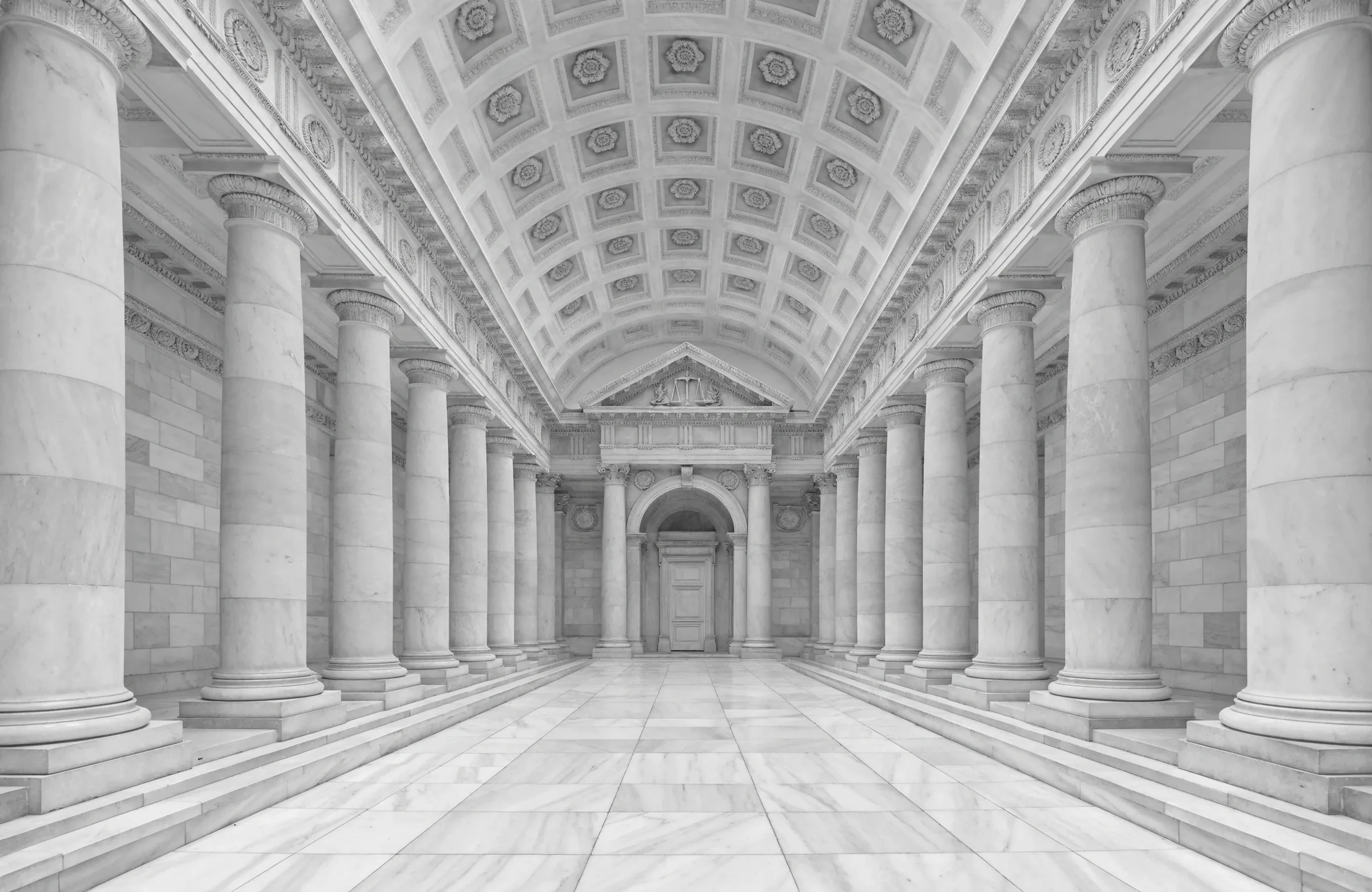 Hall de palais de justice, cadre des audiences familiales